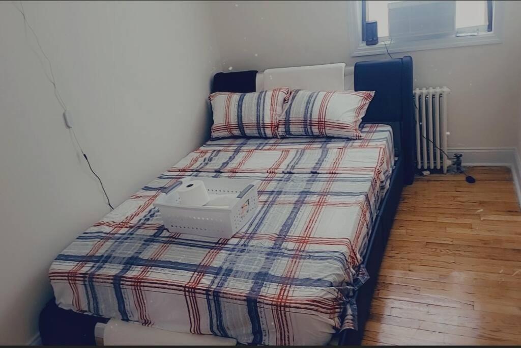 Townhouse Apartment In Oakland Gardens New York Kültér fotó